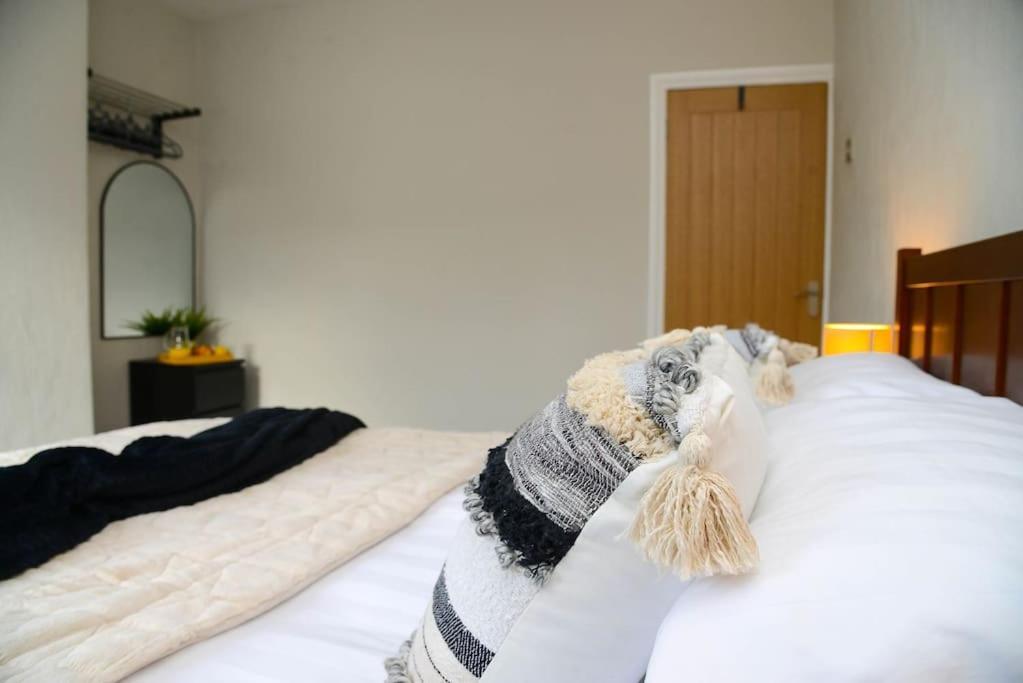 Appartamento Delightful 2 Bed Town Centre House, Sleeps 4 Barnsley Esterno foto