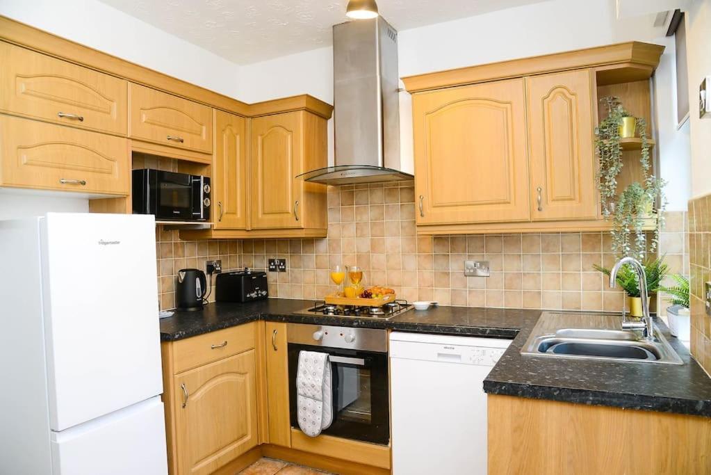 Appartamento Delightful 2 Bed Town Centre House, Sleeps 4 Barnsley Esterno foto