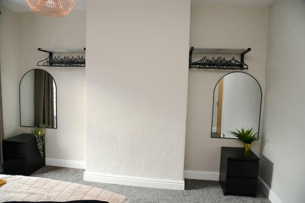 Appartamento Delightful 2 Bed Town Centre House, Sleeps 4 Barnsley Esterno foto