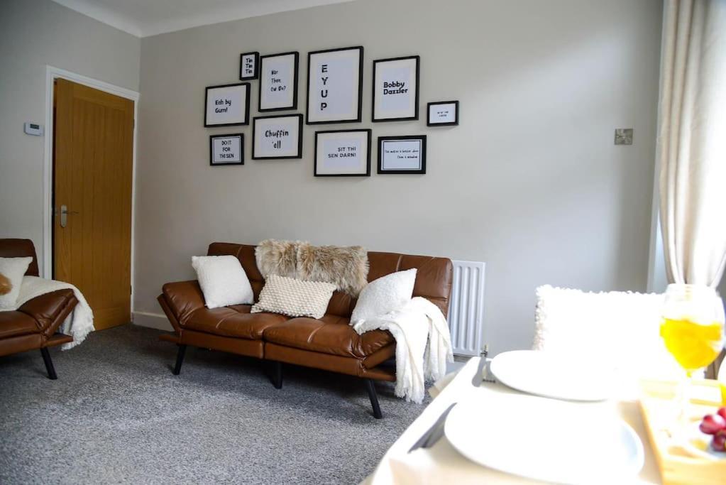 Appartamento Delightful 2 Bed Town Centre House, Sleeps 4 Barnsley Esterno foto